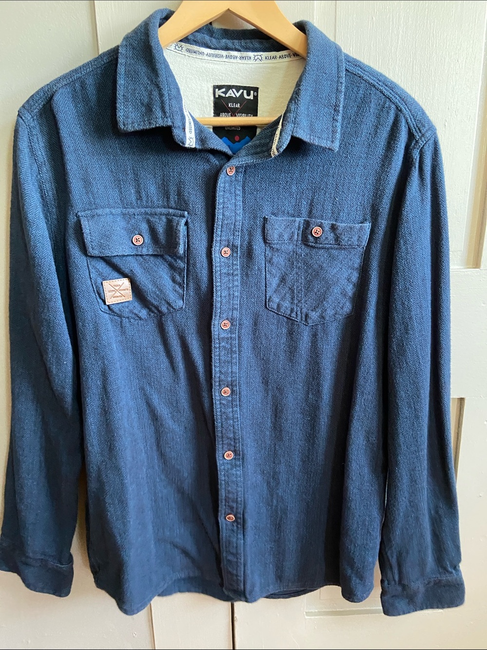 Kavu Men's Button-Down Shirt in Deep Blue